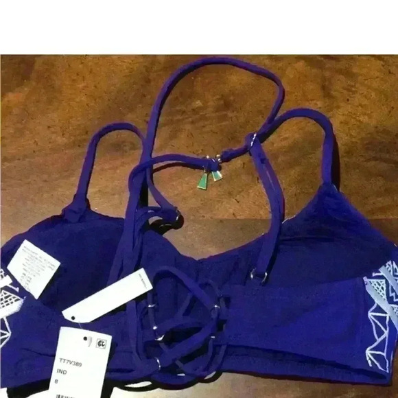 Trina Turk JAKARTA EMBROIDERED top Sz 8 and BOTTOM Sz 10 - Picture 10 of 11